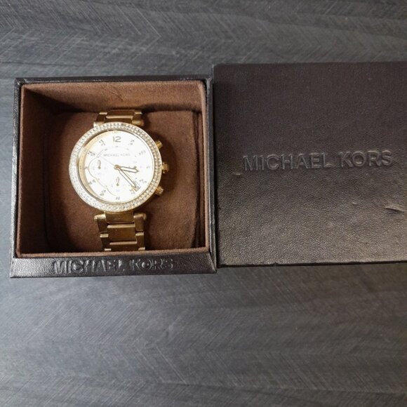 Michael kors watch - Picture 2 of 7